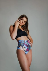 Шорти з високою талією Tropical flowers