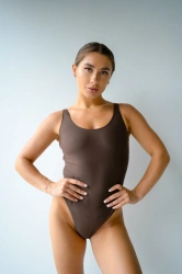 Klasyczne Body na Ramiączkach do Pole Dance Innocent Espresso