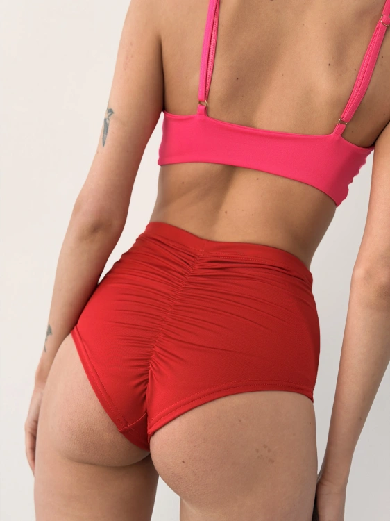 basic red 2.0 IMG_3279.webp